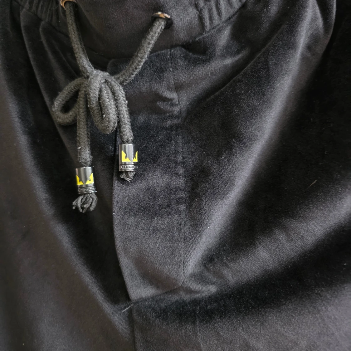 Svart sammetsset tracksuit FF - 2