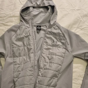 Under armour jacka  - Jacka Under armour 