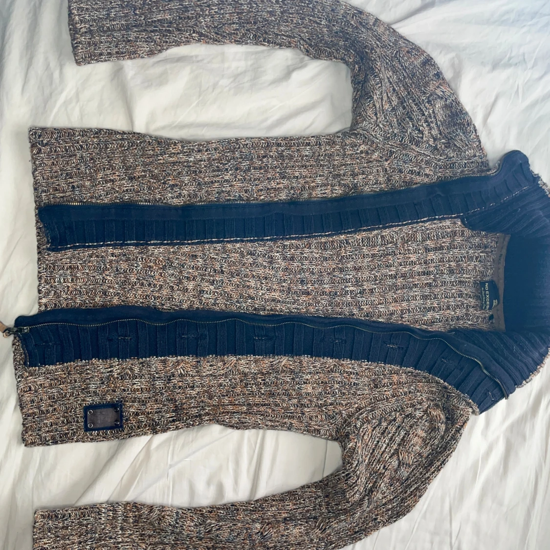 Brunmelerad stickad kofta No Excess - 4