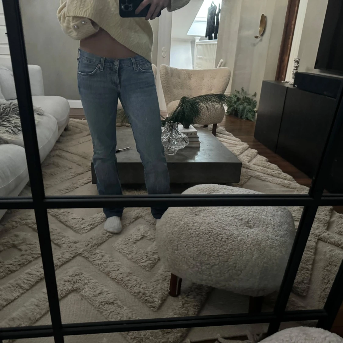 Blå jeans med låg midja