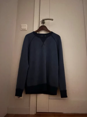 Kashmir 100% från Ralph Lauren - Mycket snygg tröja i Kashmir från Ralph Lauren. Storlek M