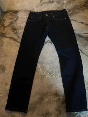 G star 3301 - Helt nya i storlek 30/31 passar dig som är mellan 155/180 cm