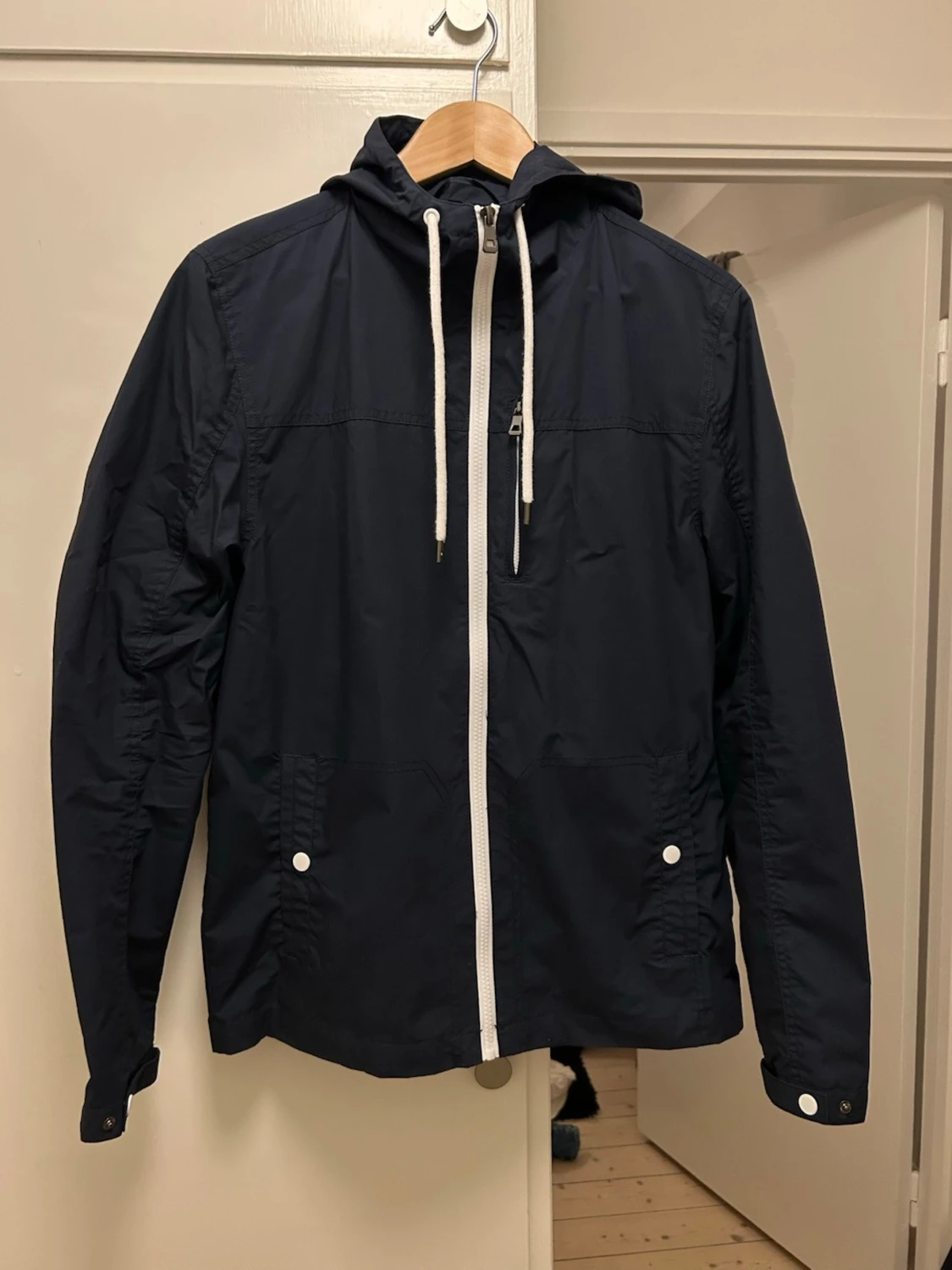 Mörkblå vindjacka från pier one