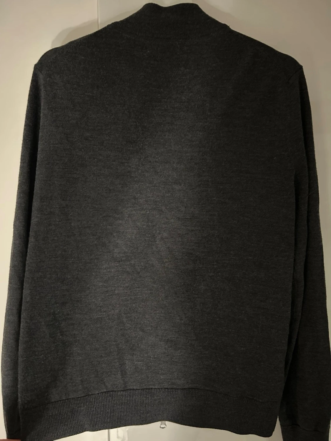 Mörkgrå kofta i merinoull från Morris - 3