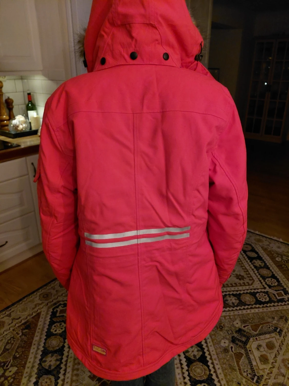 Rosa vinterjacka från Scott med fuskpäls - 1