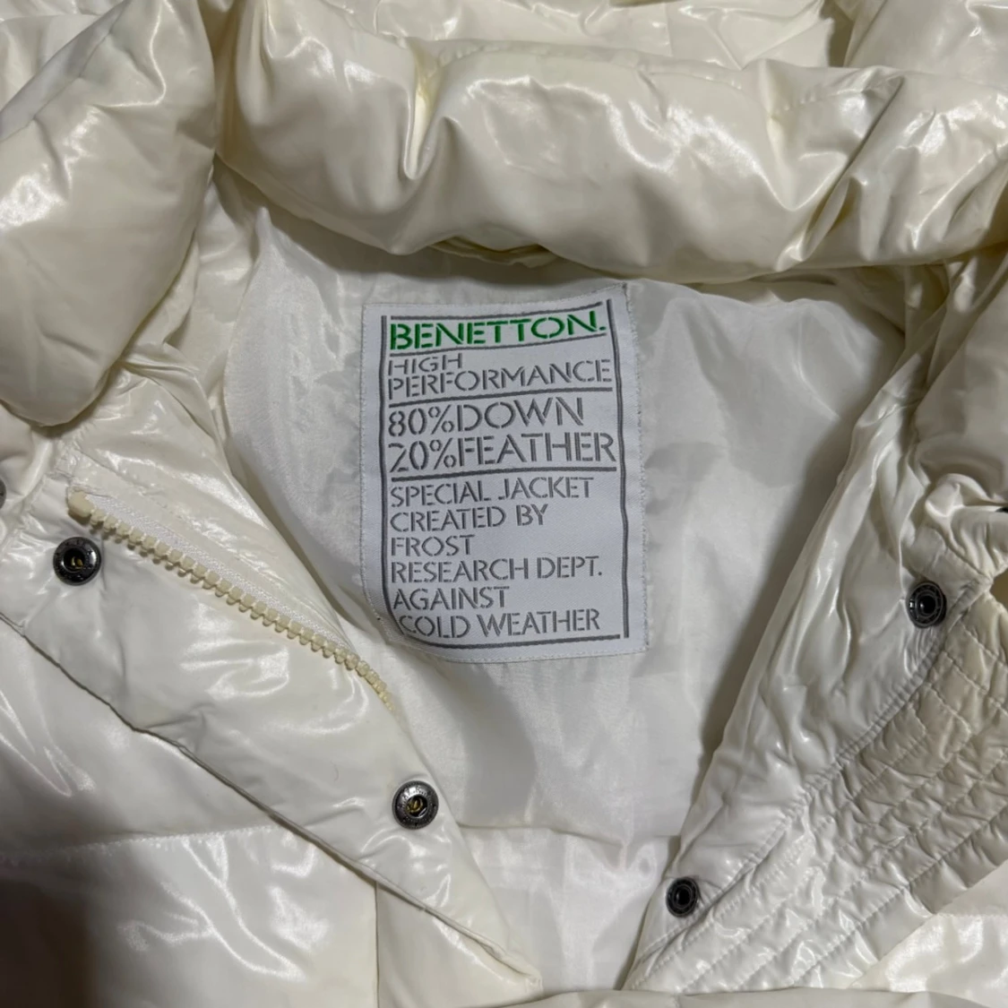 Vit pufferjacka från Benetton - 1