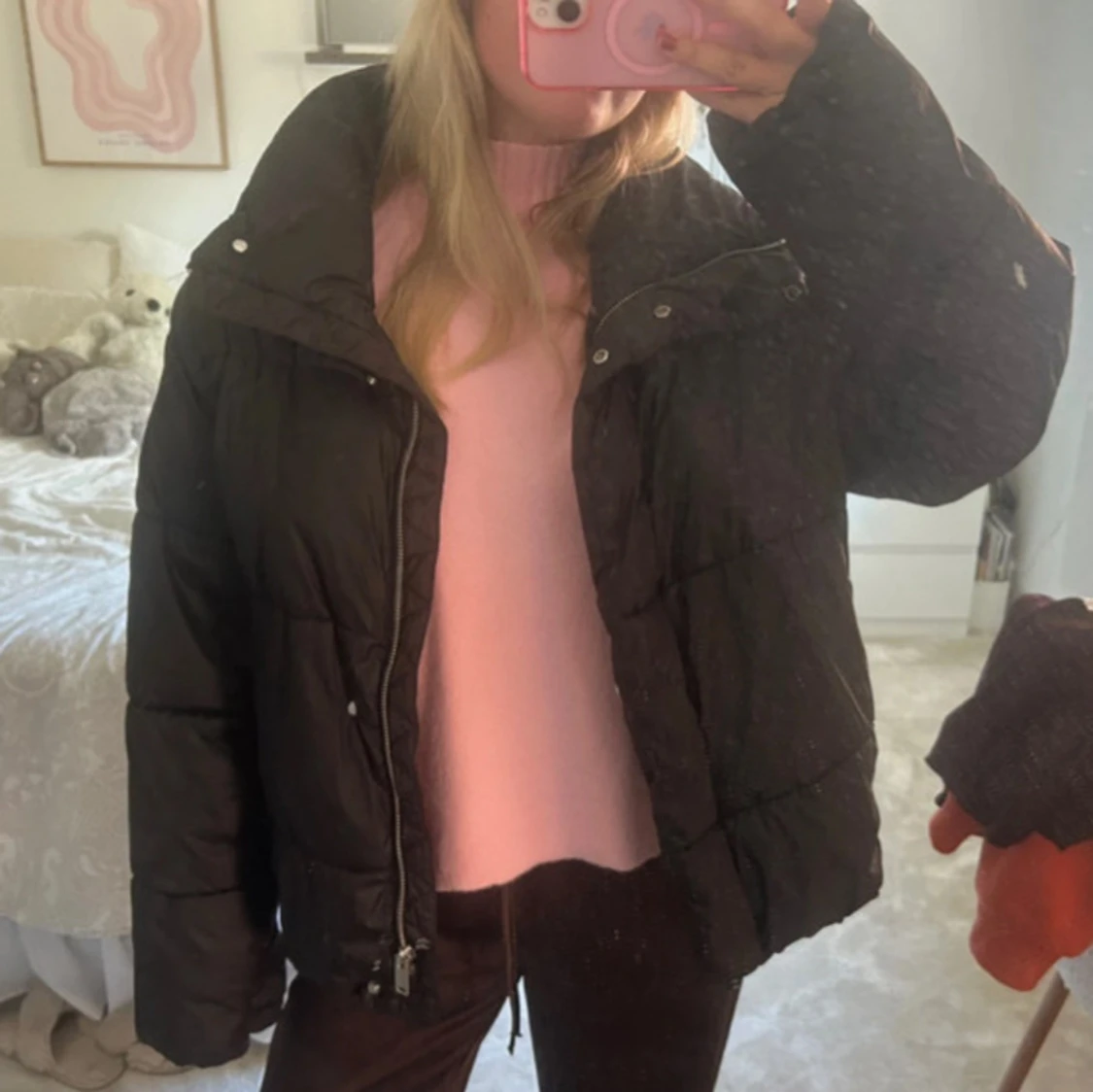 Svart pufferjacka med dragkedja - 2