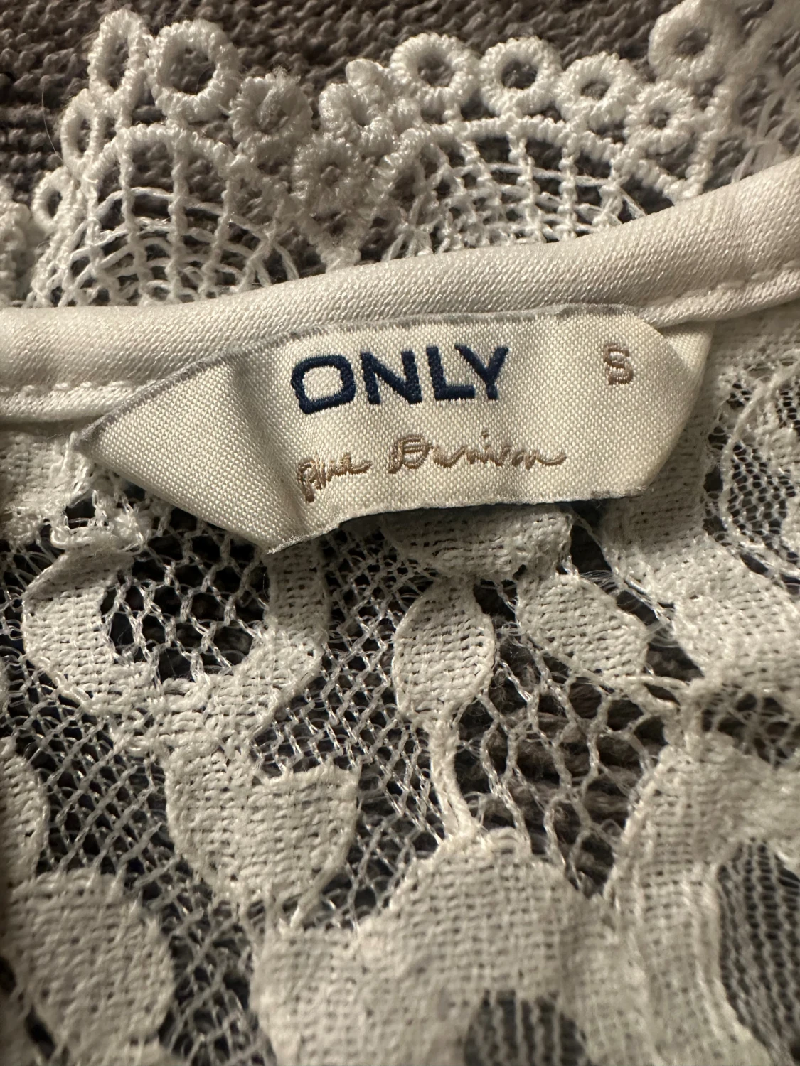 Vit spetsblus från ONLY - 1