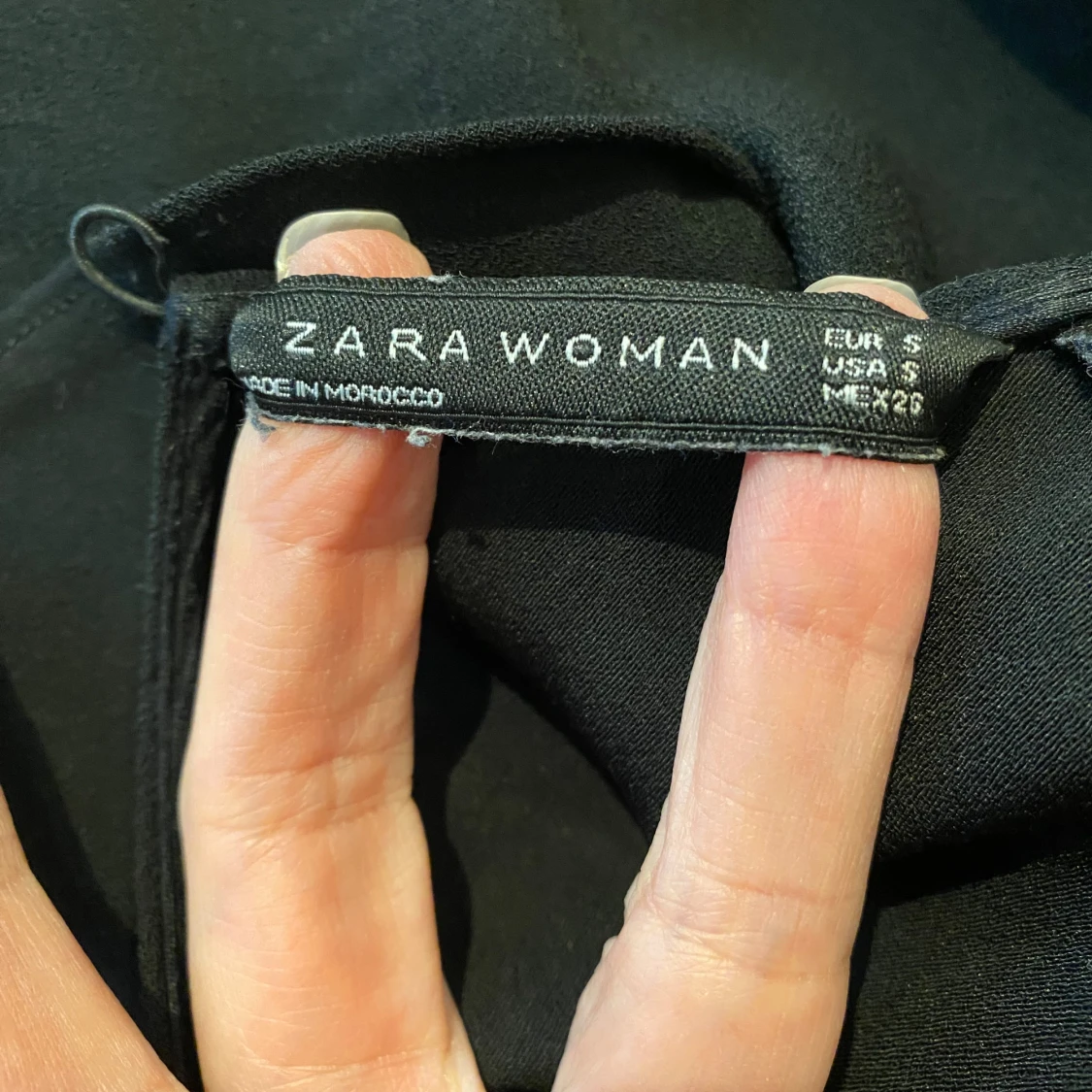 Svart volangblus från Zara Woman - 3
