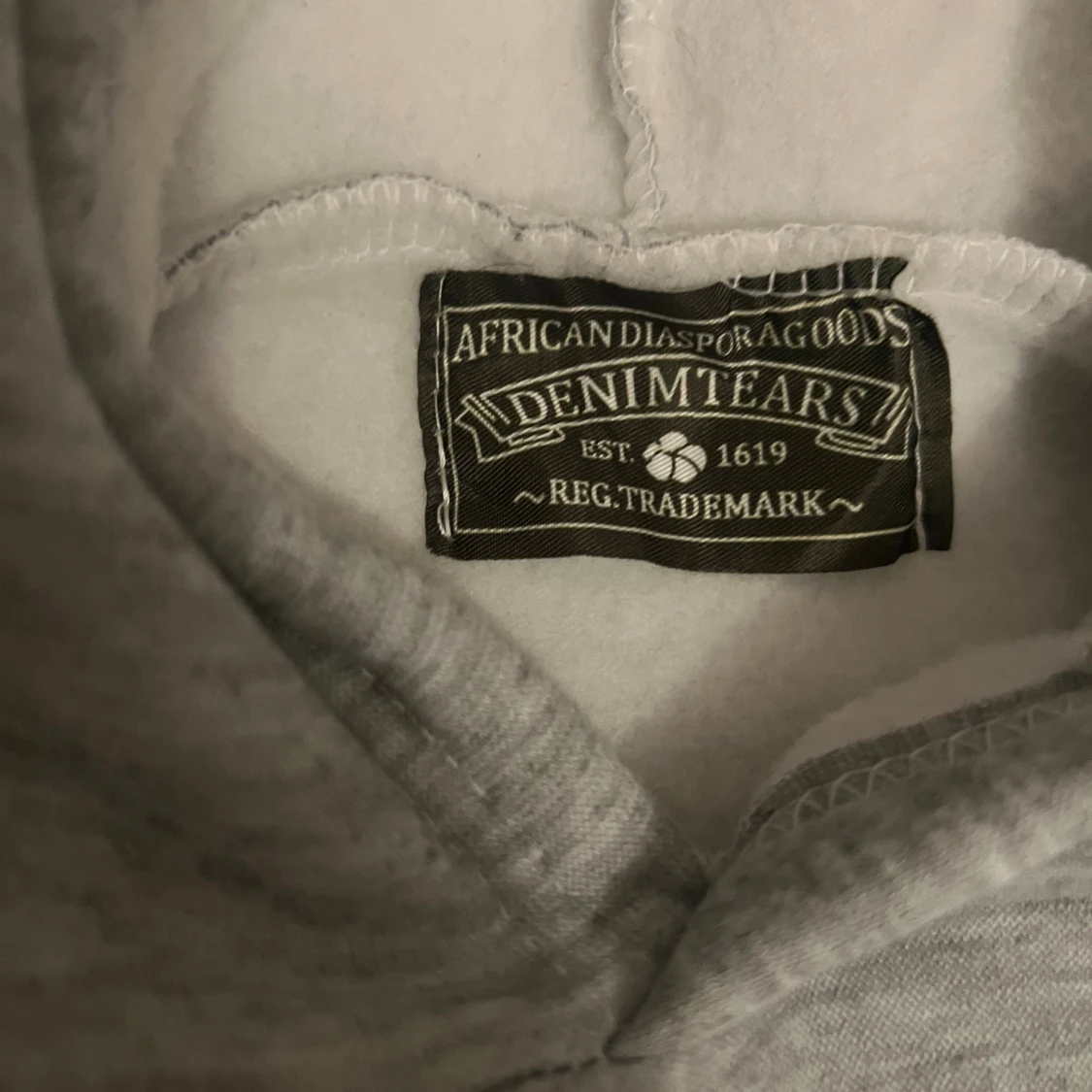 Grå hoodie med vita blommor Denim Tears - 2