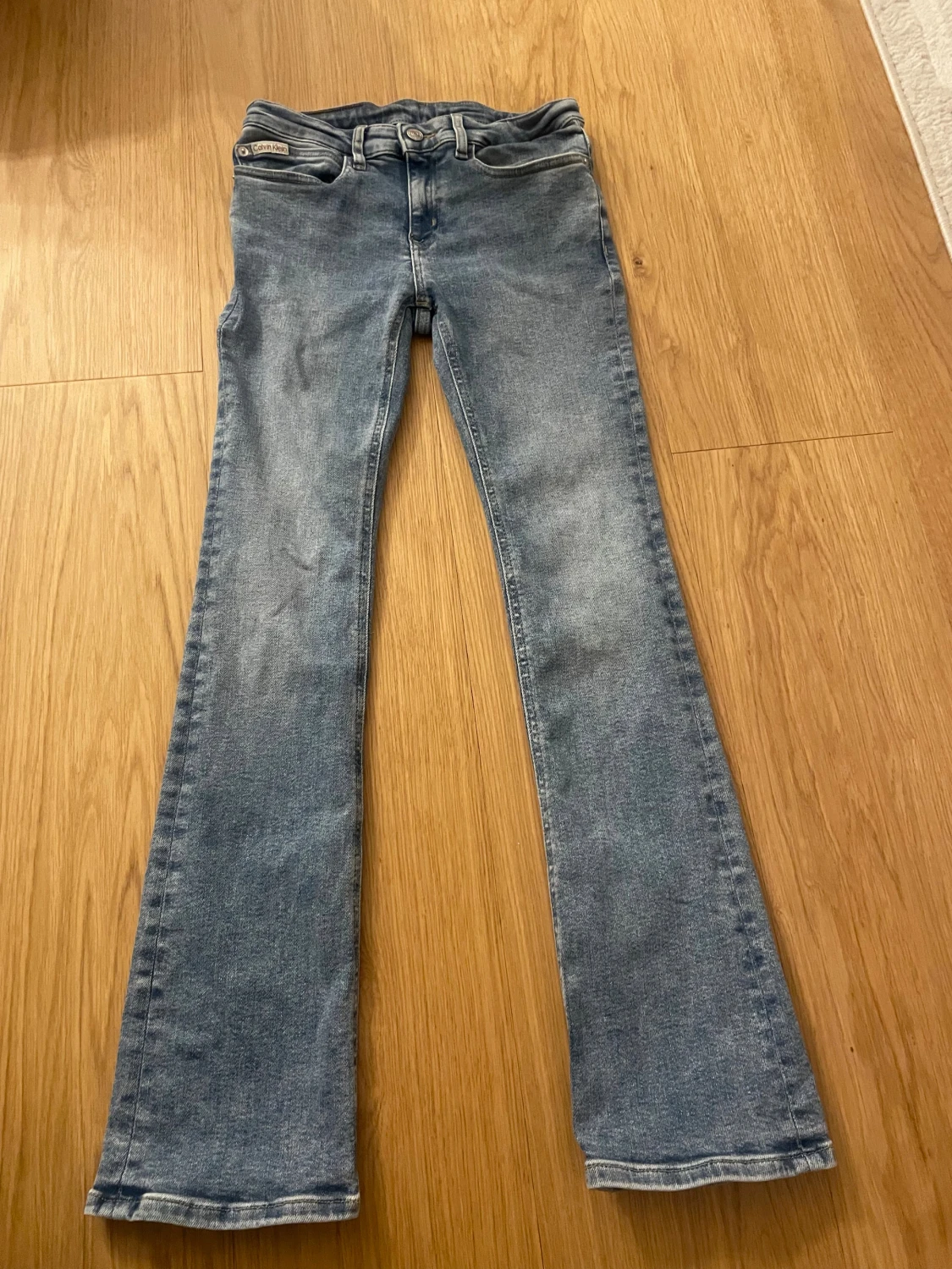Bootcut jeans från Calvin Klein