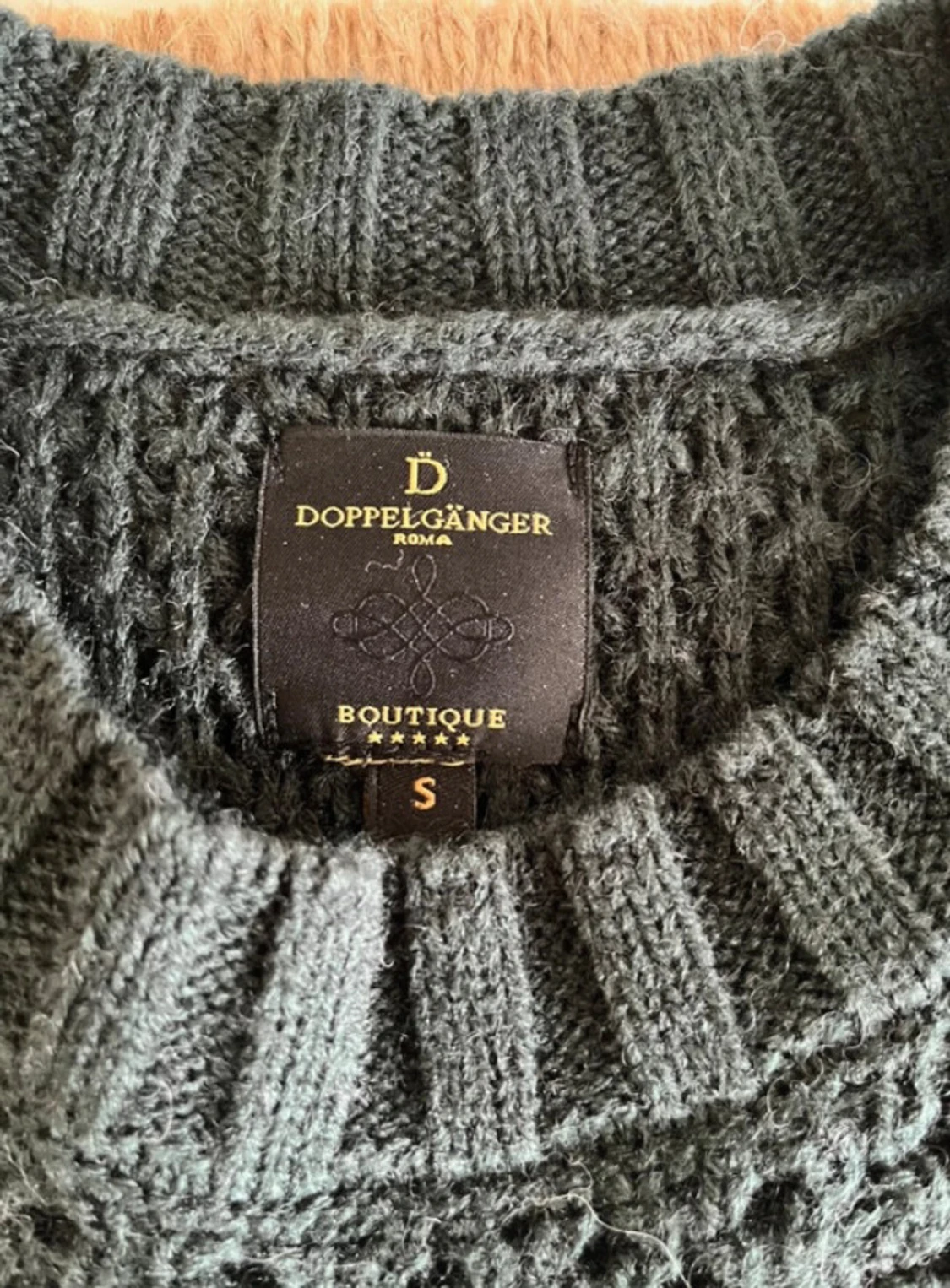 Mörkgrön stickad tröja från Doppelgänger - 3