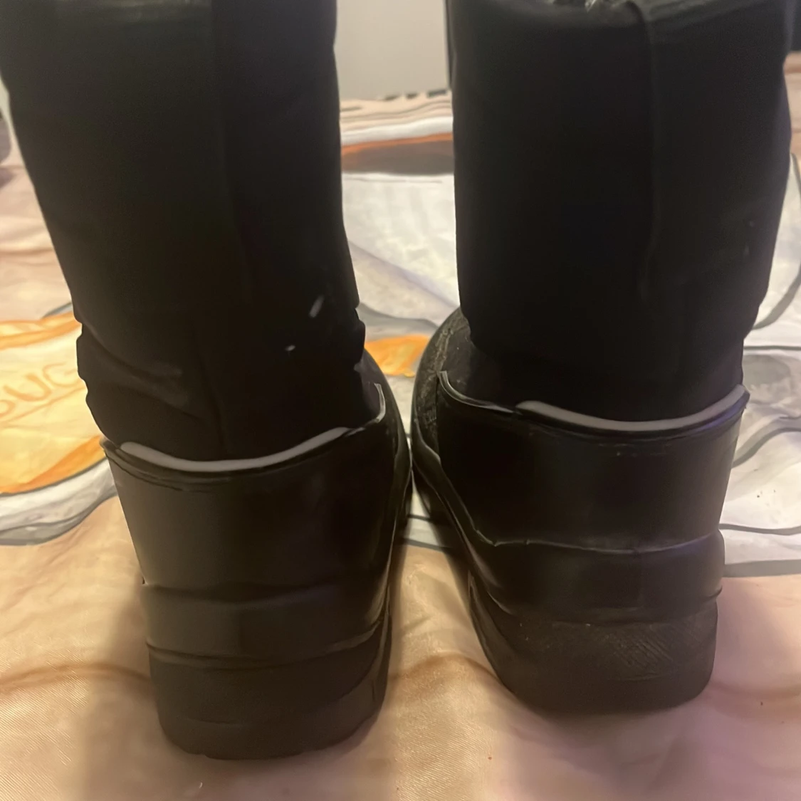 Svarta vinterstövlar från Kuoma, strl 26 - 2