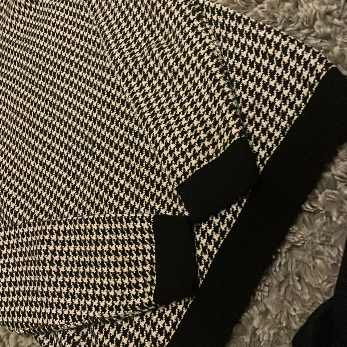 Svartvit rutig tröja från SMOG - 1