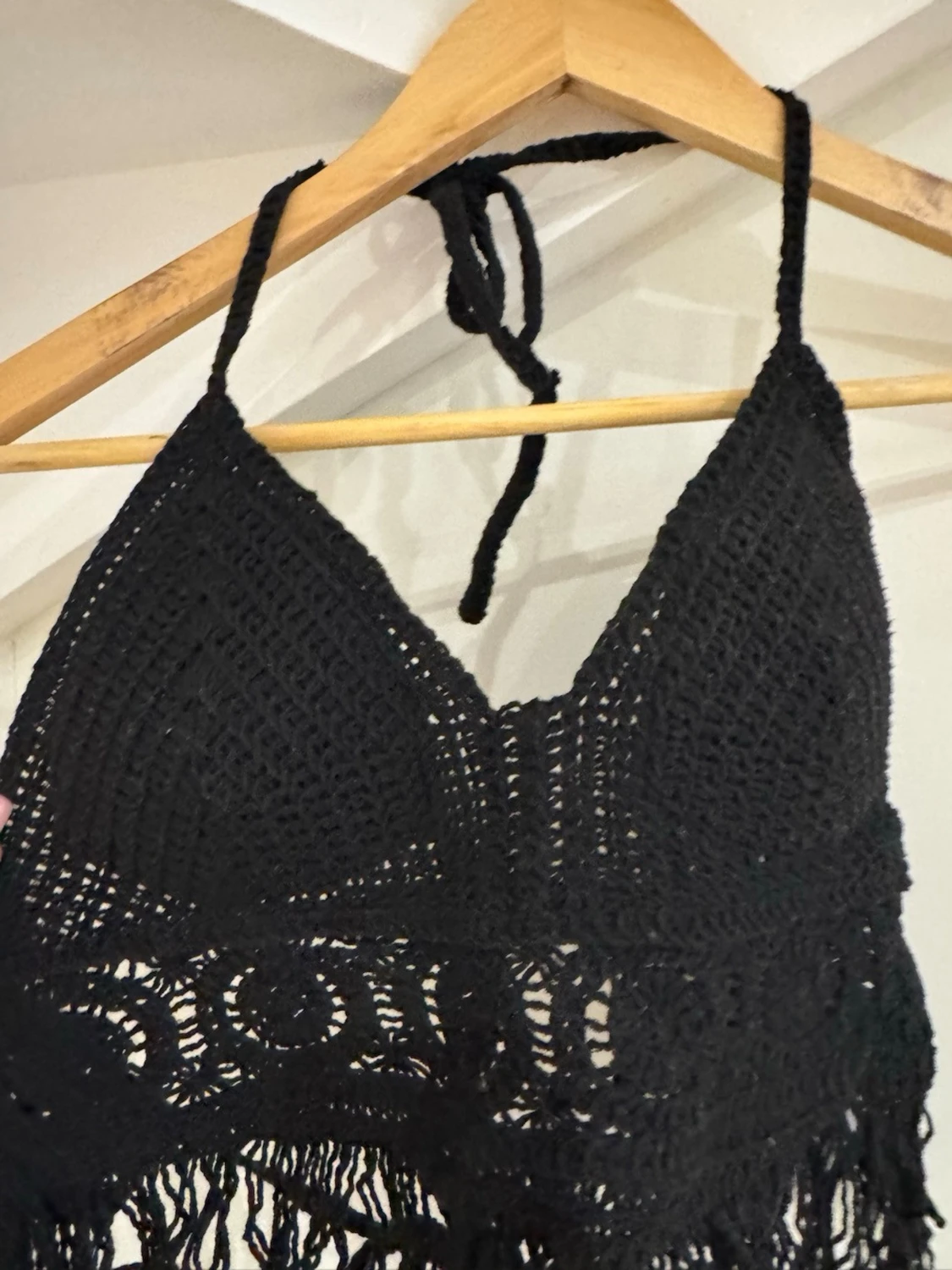 Svart virkad croppad linnetopp - 1