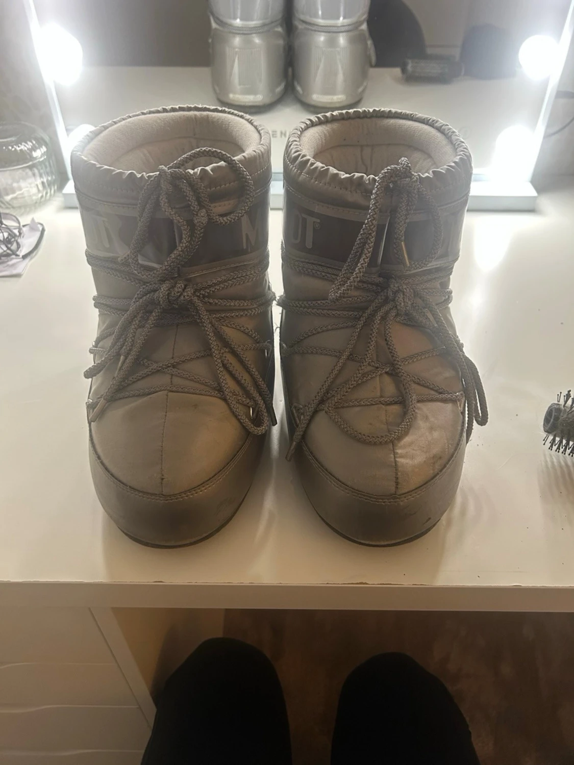 Silvriga Moon Boots med snörning - 1