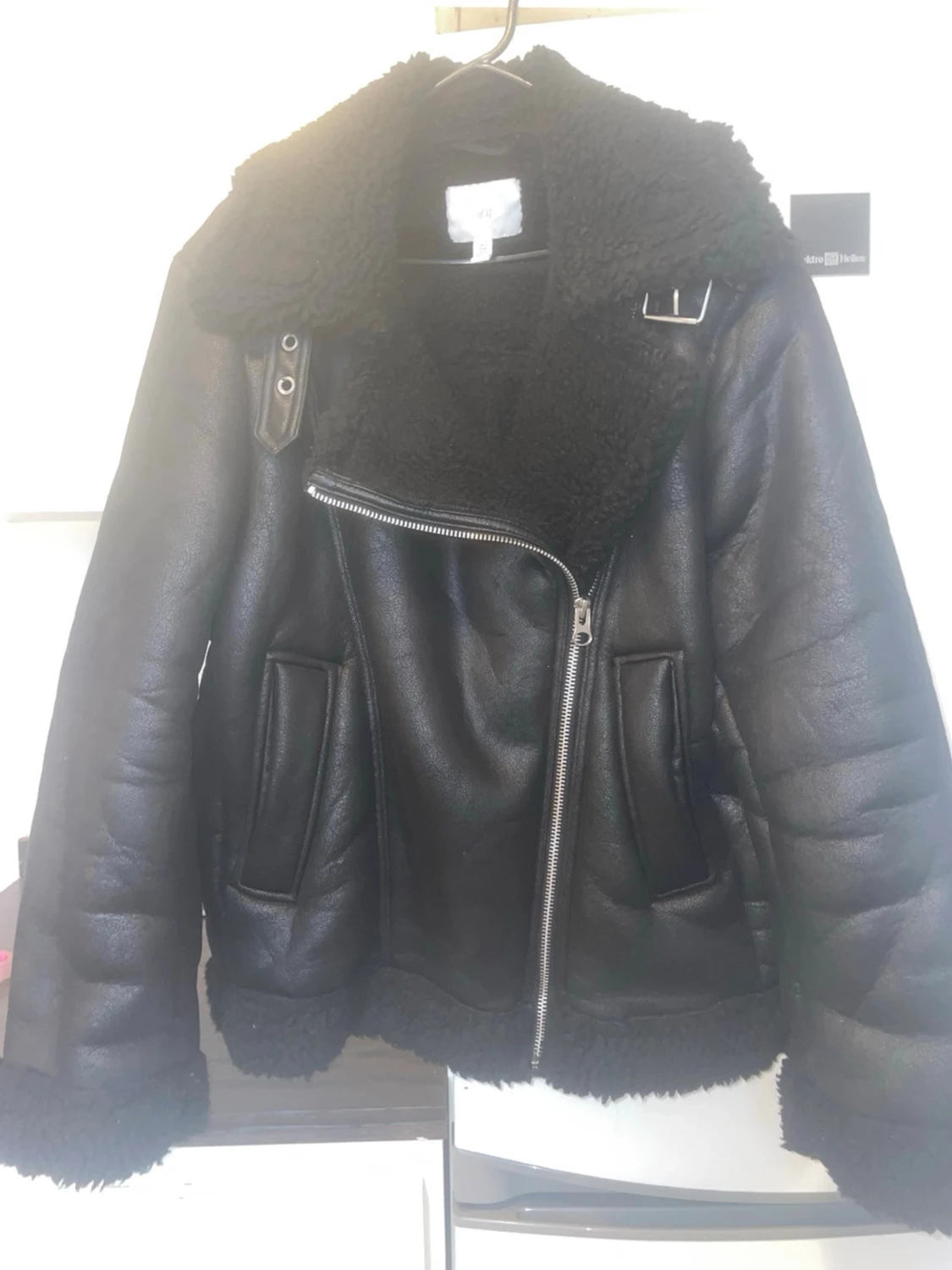 Svart teddyjacka från H&M