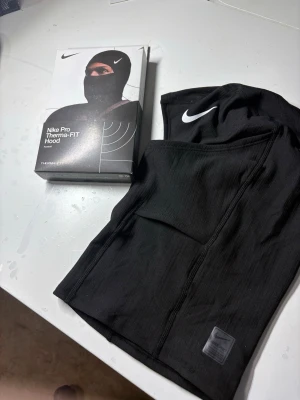 Nike skimask  - Helt oanvänd 