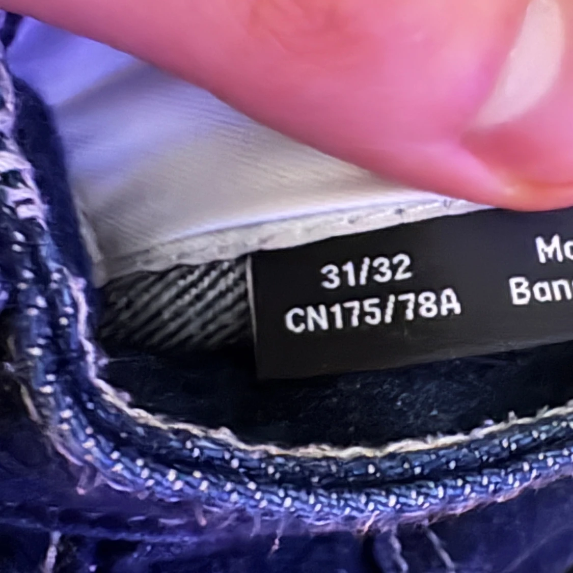 Mörkblå raka jeans 31/32 - 2