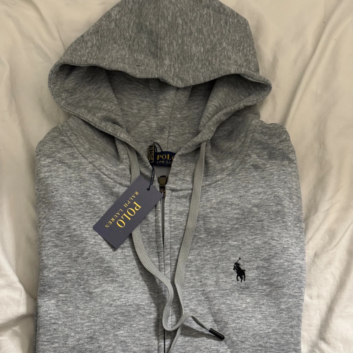 Grå hoodie från Polo Ralph Lauren - 2