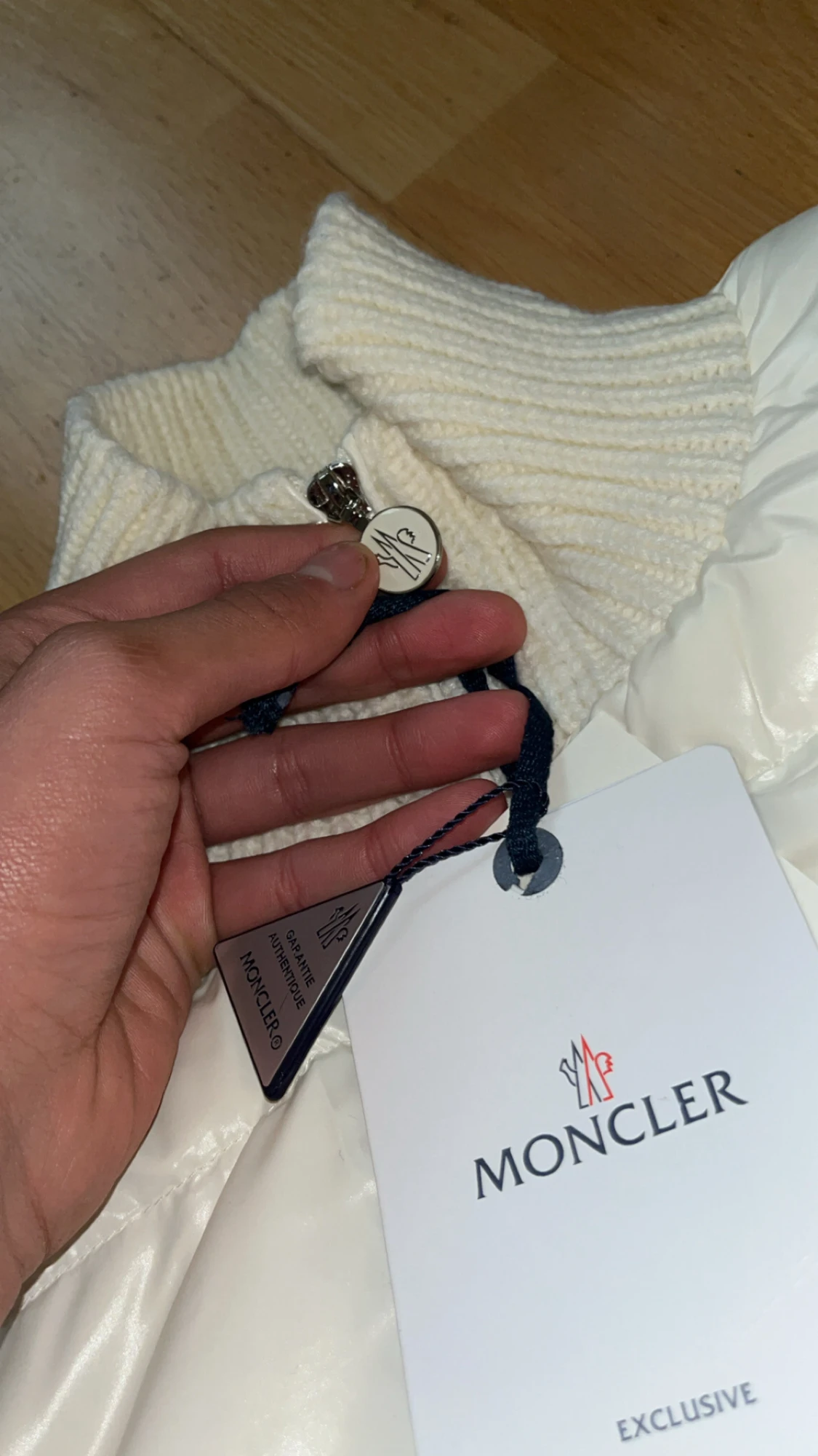 Vit pufferjacka från Moncler - 5