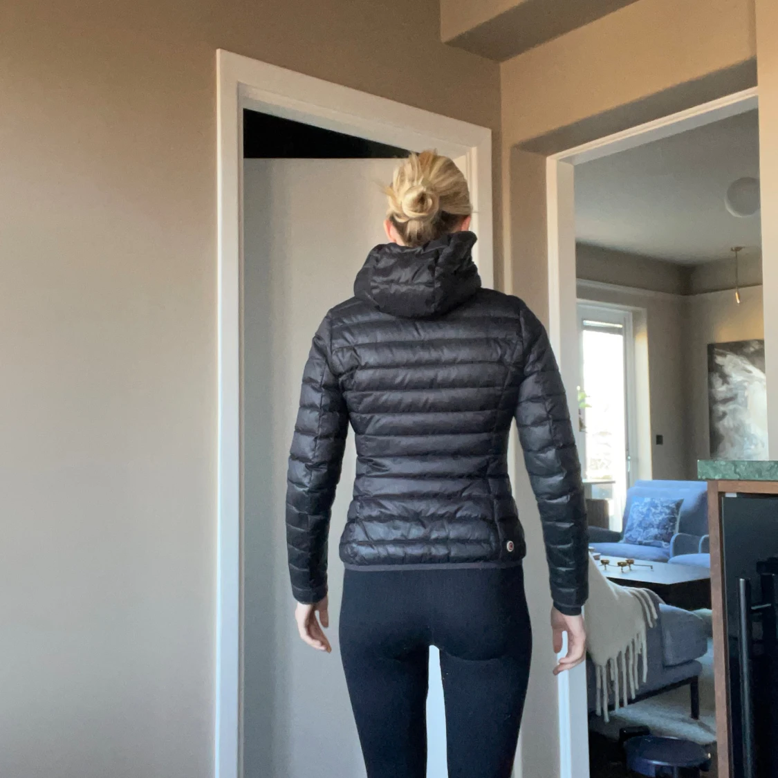 Svart dunjacka från Colmar med huva - 2