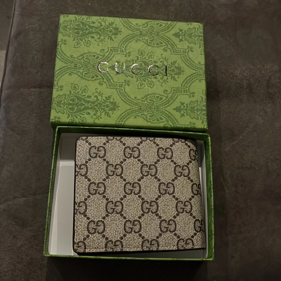 Gucci plånbok med tigerprint - 2