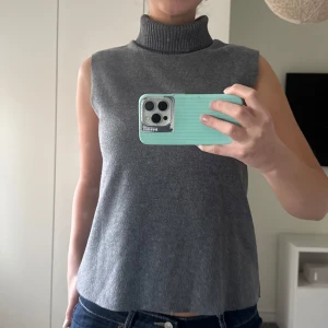 Jättefin topp - Säljer denna jättefina topp eftersom jag tyvärr aldrig fått användning för den💕