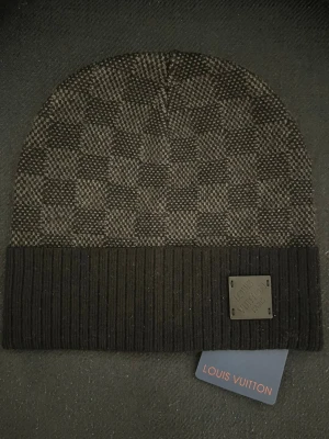 Lv mössa - Helt ny