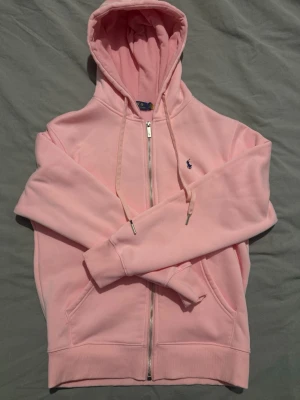 Polo Ralph Lauren hoodie (Rosa) - Helt ny och endast testad! 🤙🏽😊