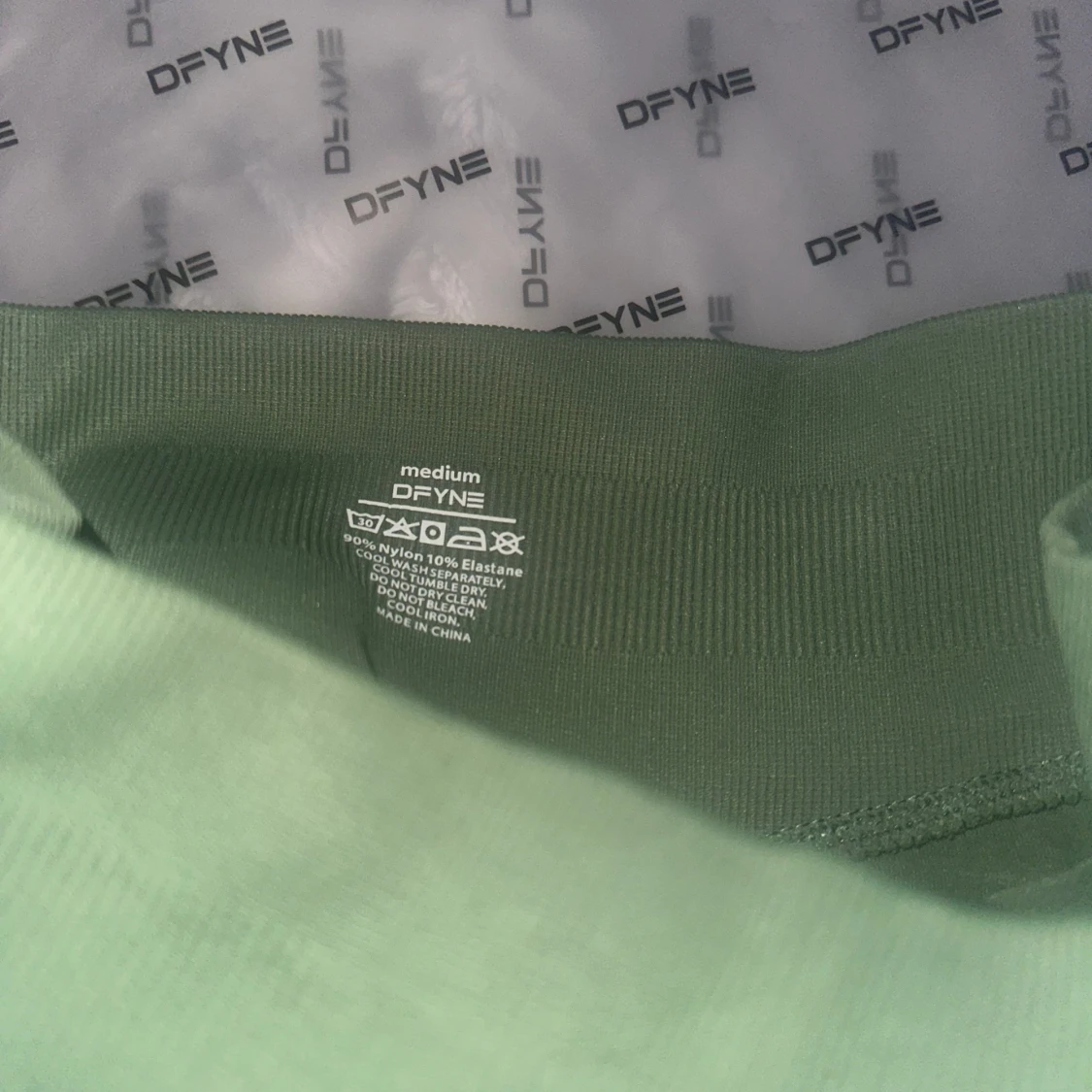 Gröna shorts DFYNE NYA - 2