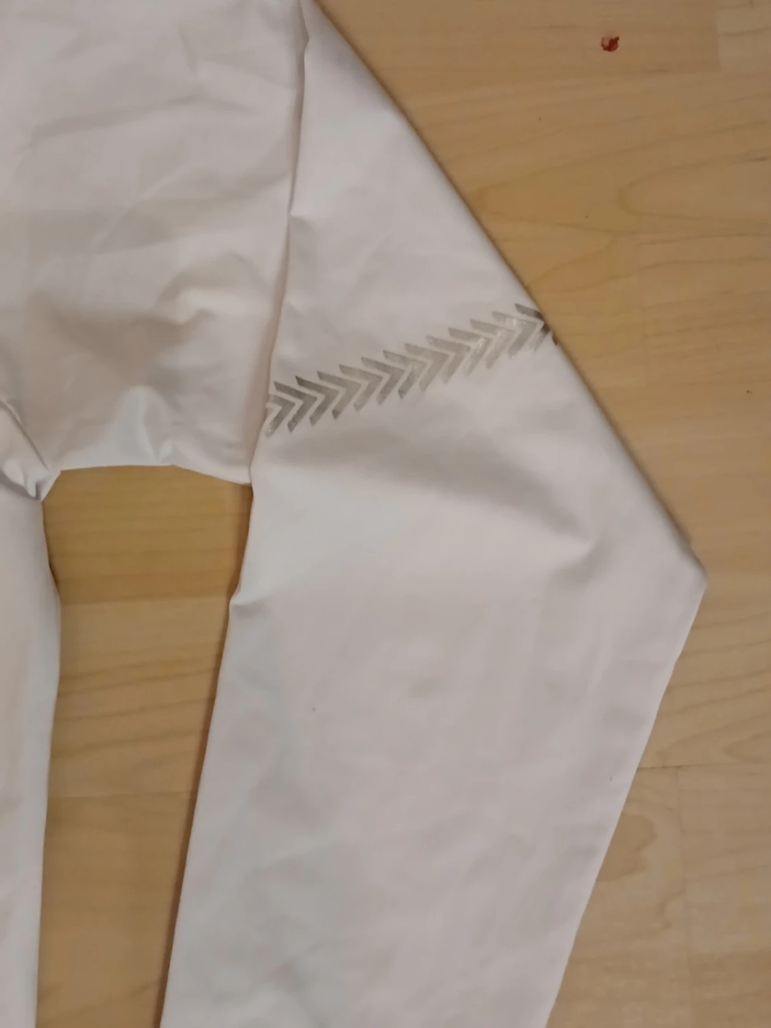 Vit långärmad träningströja från Temu. XL - 2