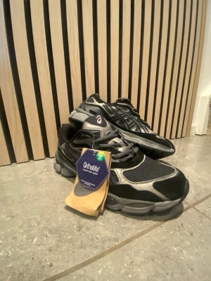 Asics gel NYC - Säljer dessa skor i nytt skick, låda förekommer inte. Pris är ganska fast kan diskuteras lite😀