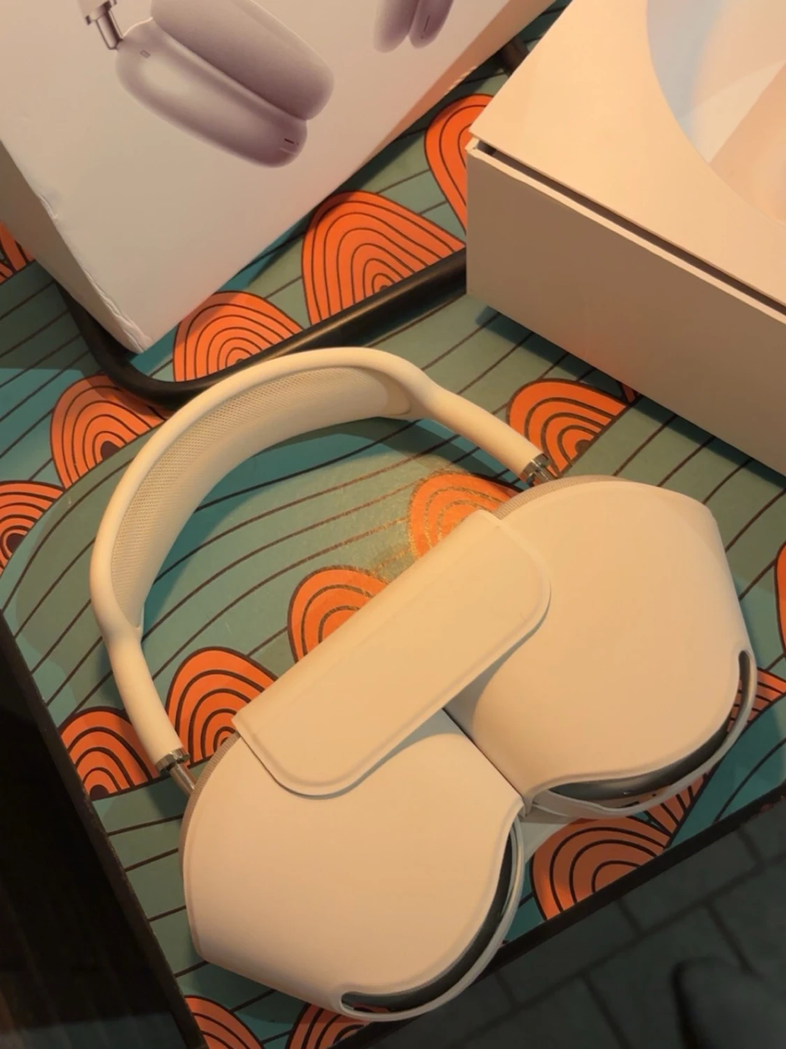 Airpods max  - 1