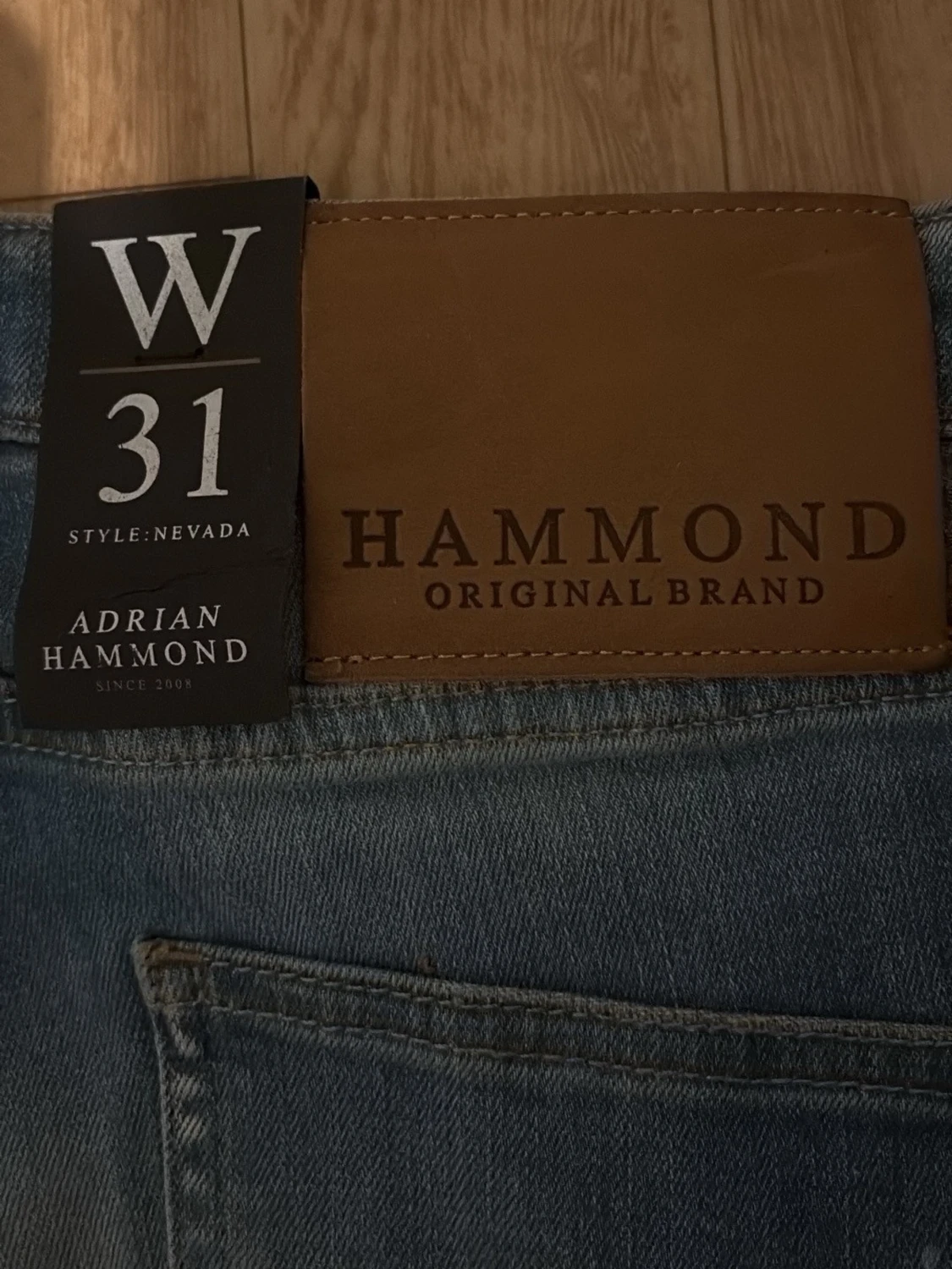 Ljusblå jeans från Adrian Hammond - 2