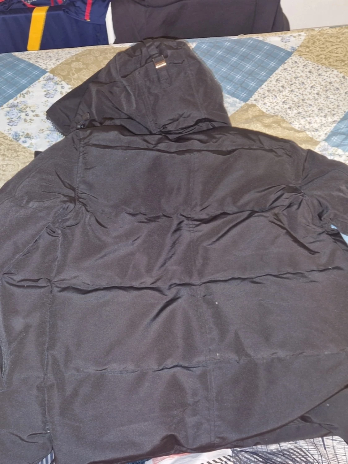 Svart pufferjacka från Canada Goose - 2