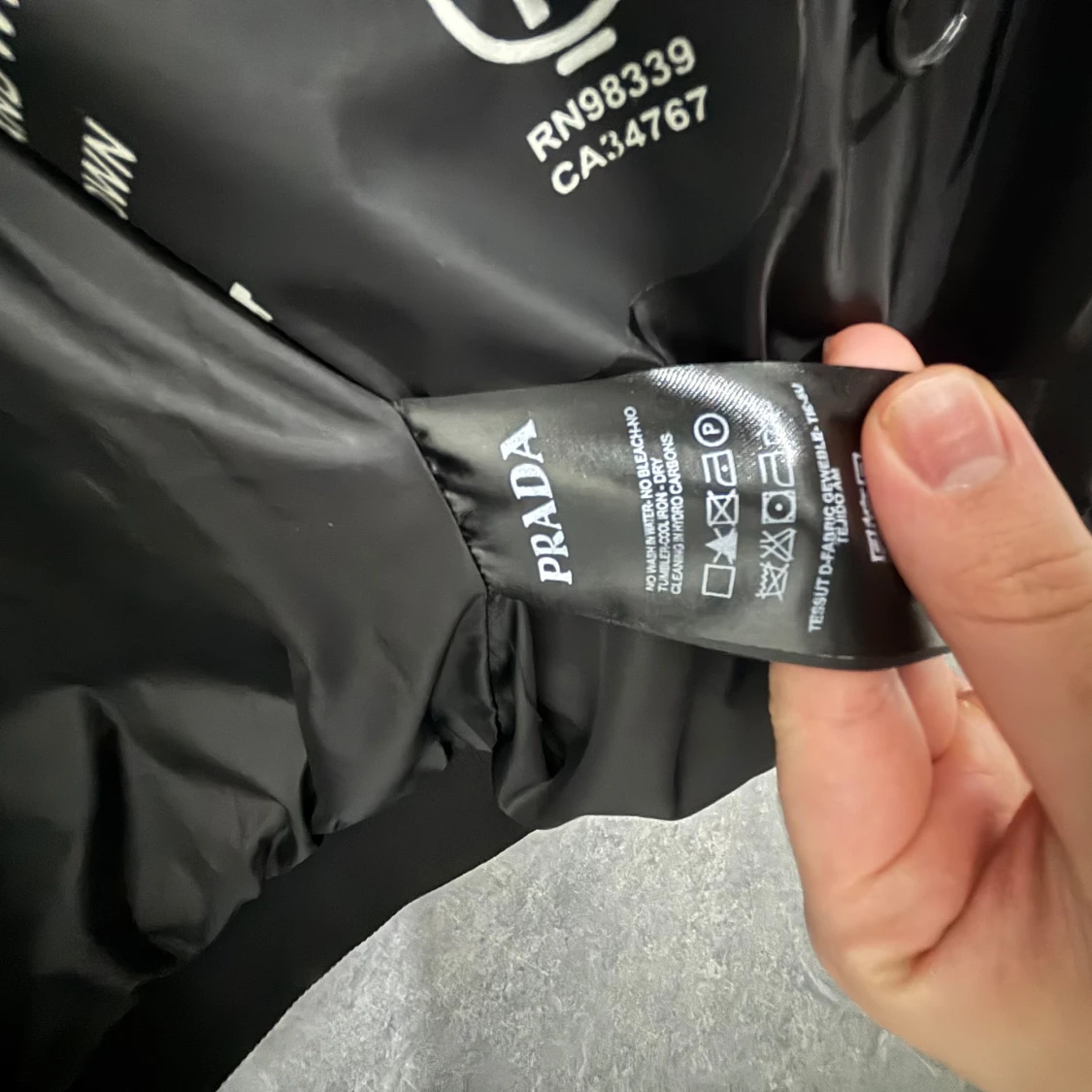 Svart pufferjacka  - 1