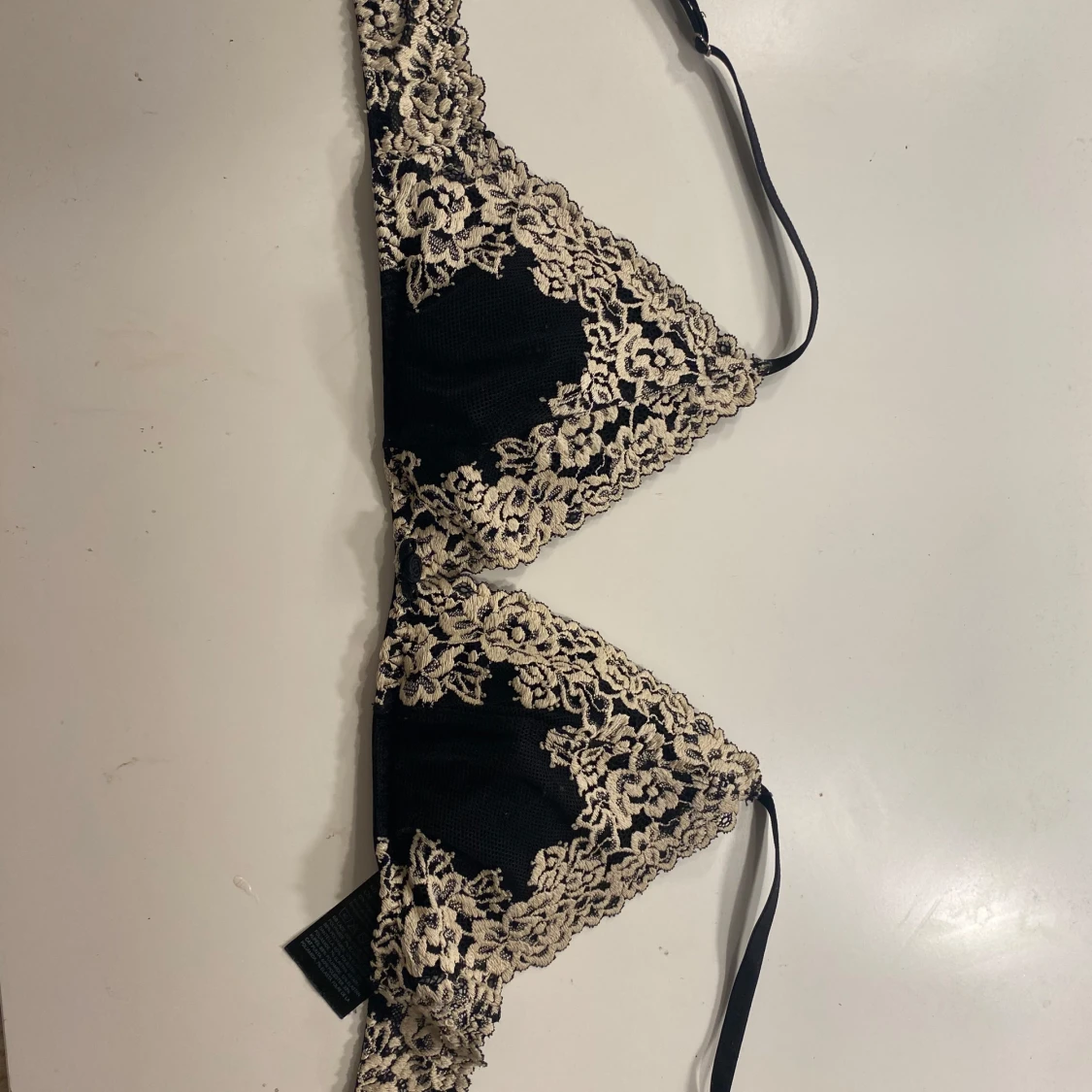 Svart spetsbralette från H&M stl S