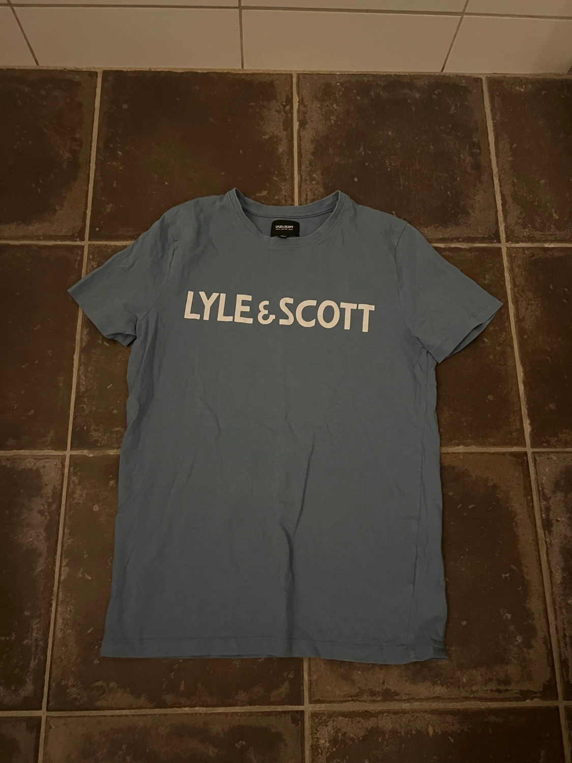 Lyle & Scott t shirt