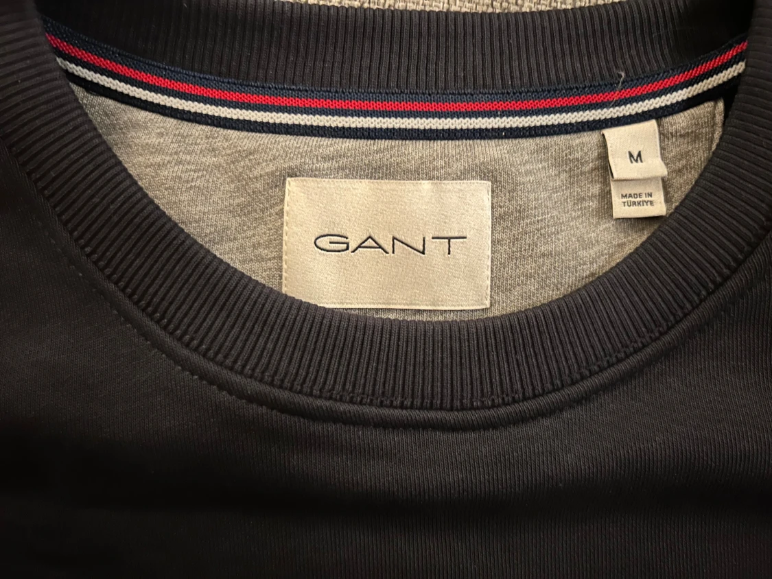 Mörkblå tröja från Gant M  - 2
