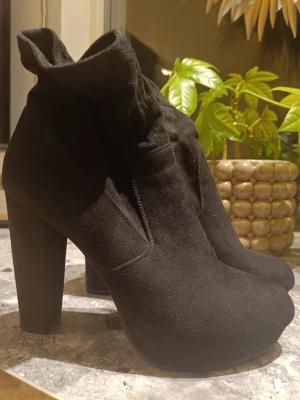 Snygg sko från attitude ✨ - Klack från attitude som tyvärr aldrig blev använda.. Storlek 39 ⭐