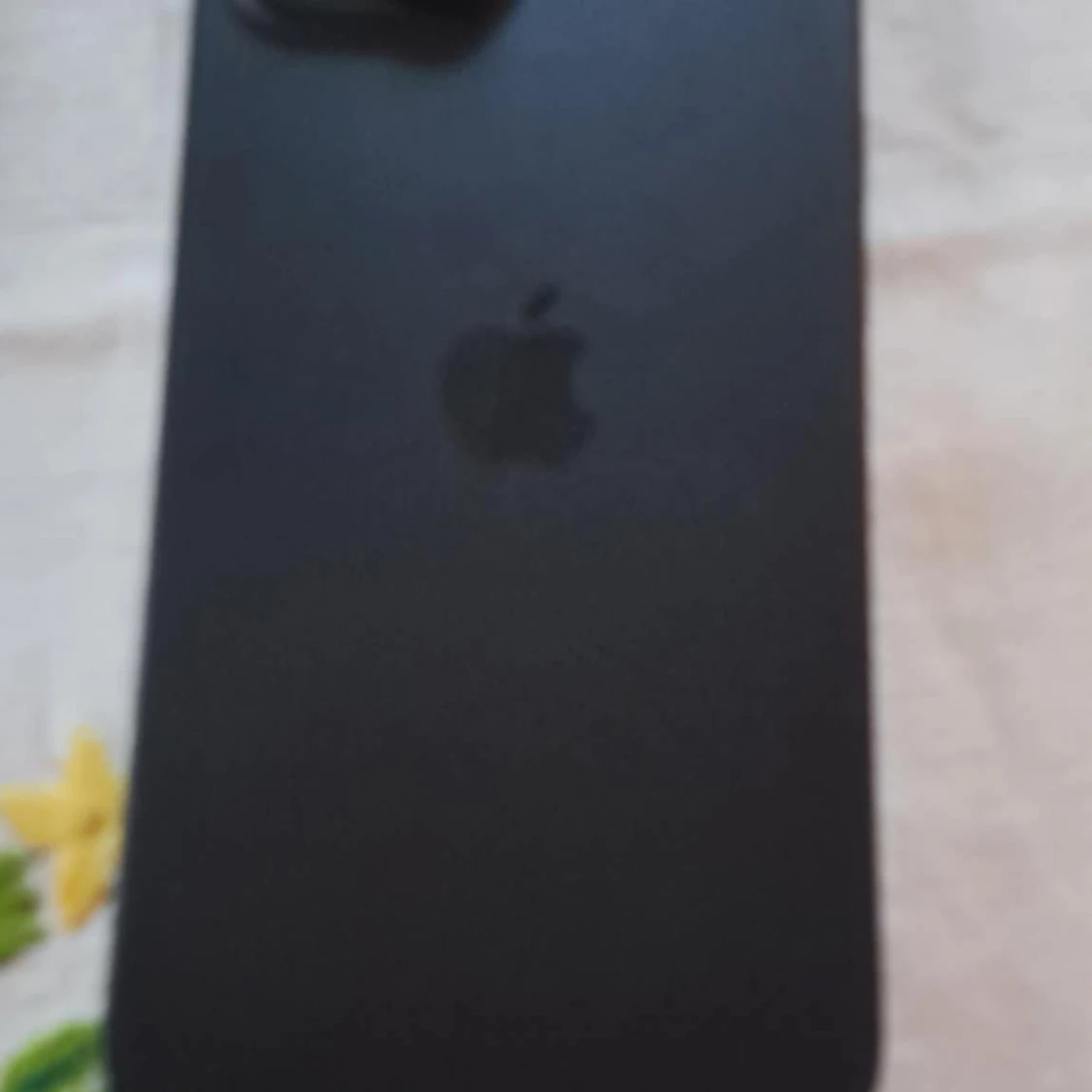 iPhone 15 julrea  - 2