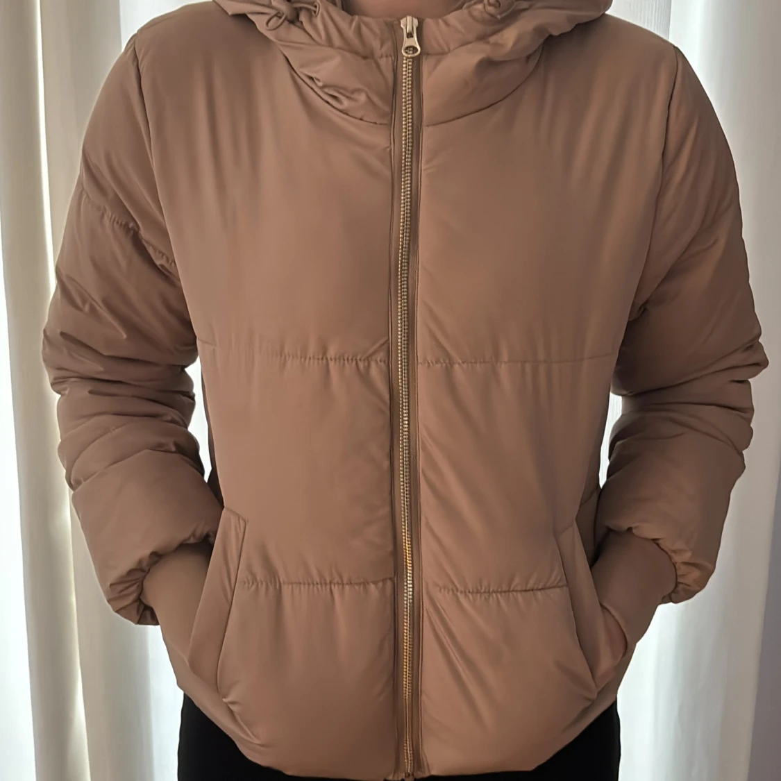 Beige pufferjacka från JDY med huva - 2