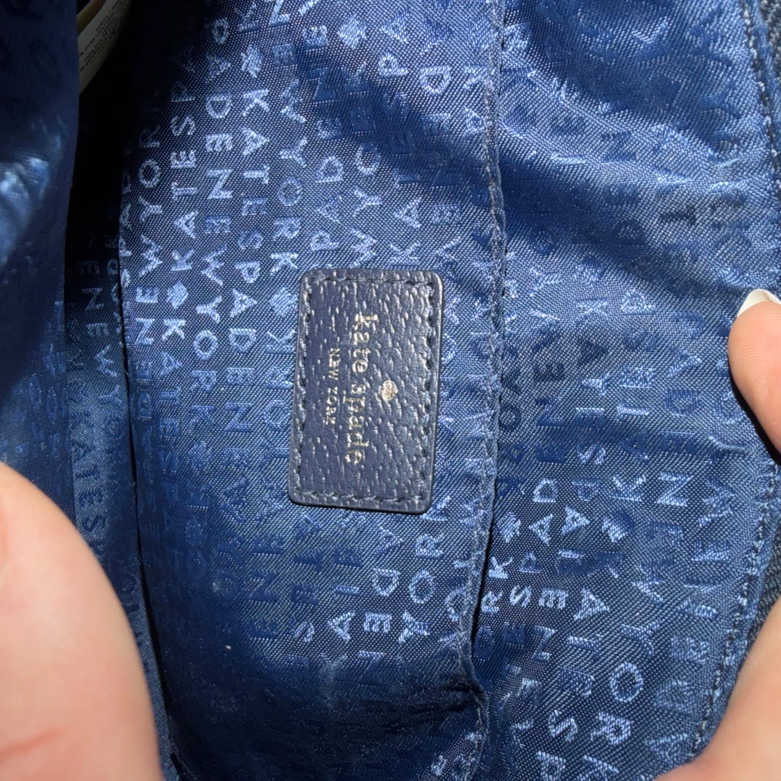 Marinblå axelväska från Kate Spade - 2