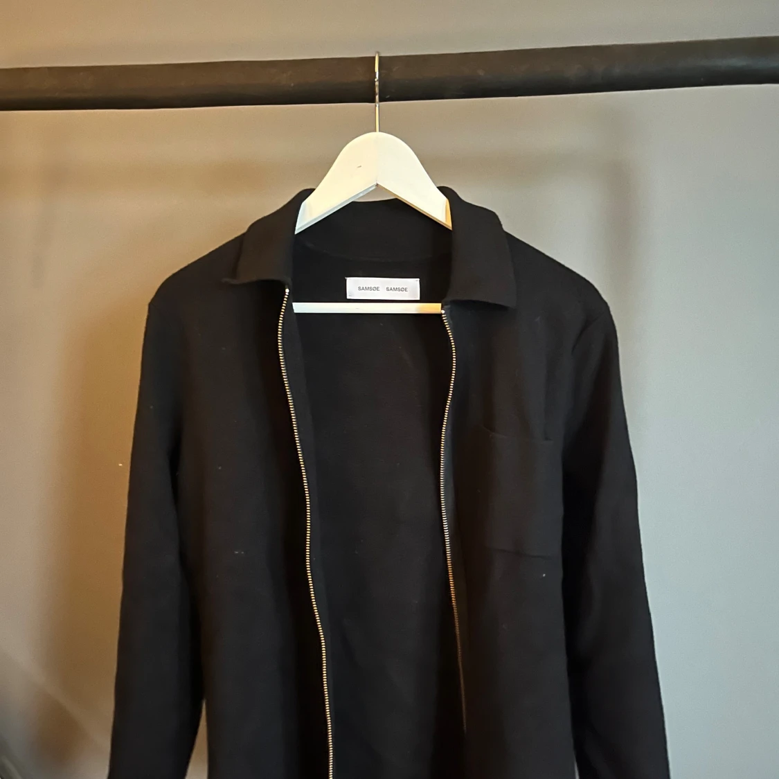 Svart overshirt från Samsøe Samsøe