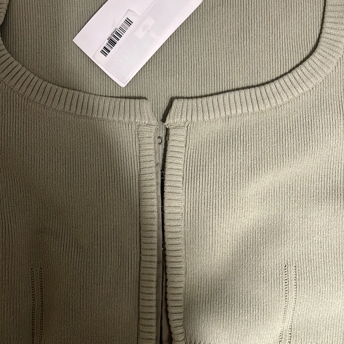 Ljusgrön ribbad kofta från H&M - 1