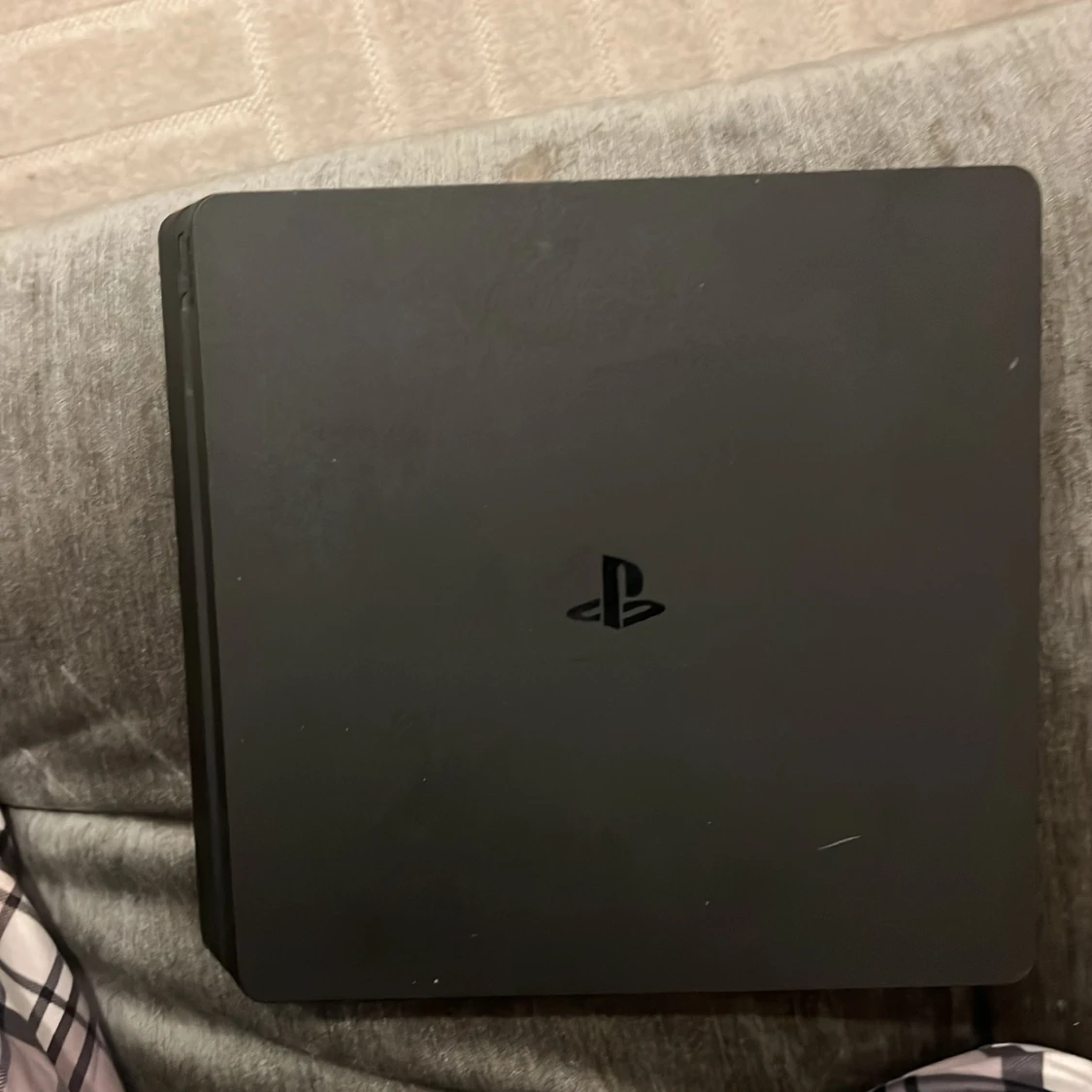 PlayStation 4 Slim