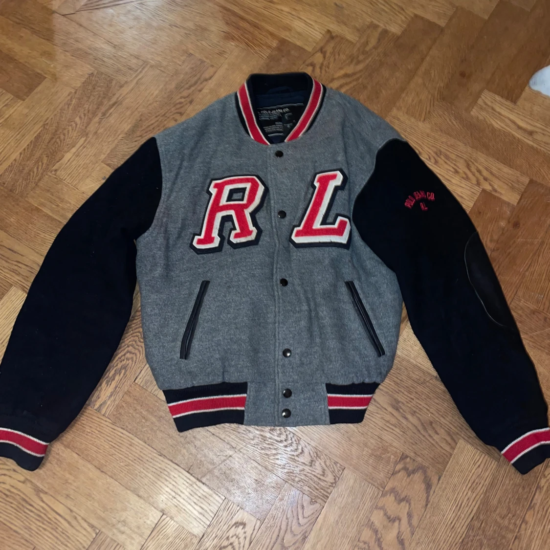 Grå och svart bomberjacka Polo Jeans 