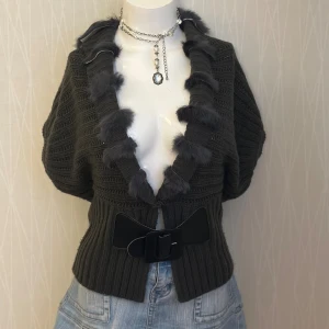 Fur cardigan  - 65% wool 