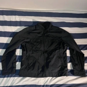 Mörkblå vindjacka Rockandblue XL - Bra skick